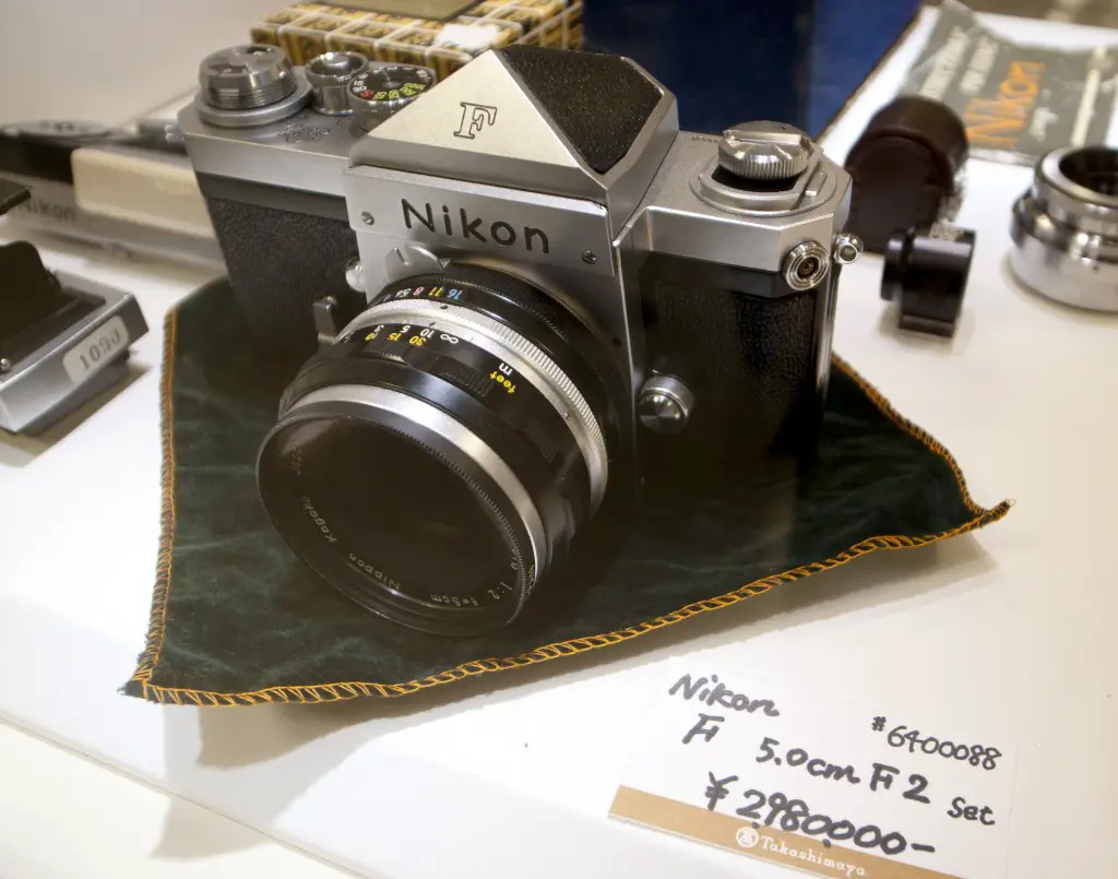 Nikon F SLR camera Early Nikon F