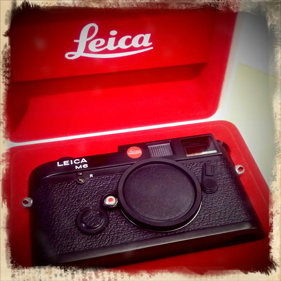 Leica-M6-boxed