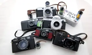 What does Japancamerahunter shoot?