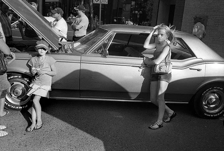 COLIN - car girls