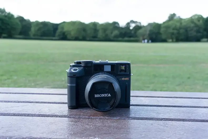 zenza bronica 645