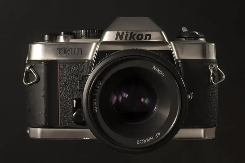 nikon fm10 film camera