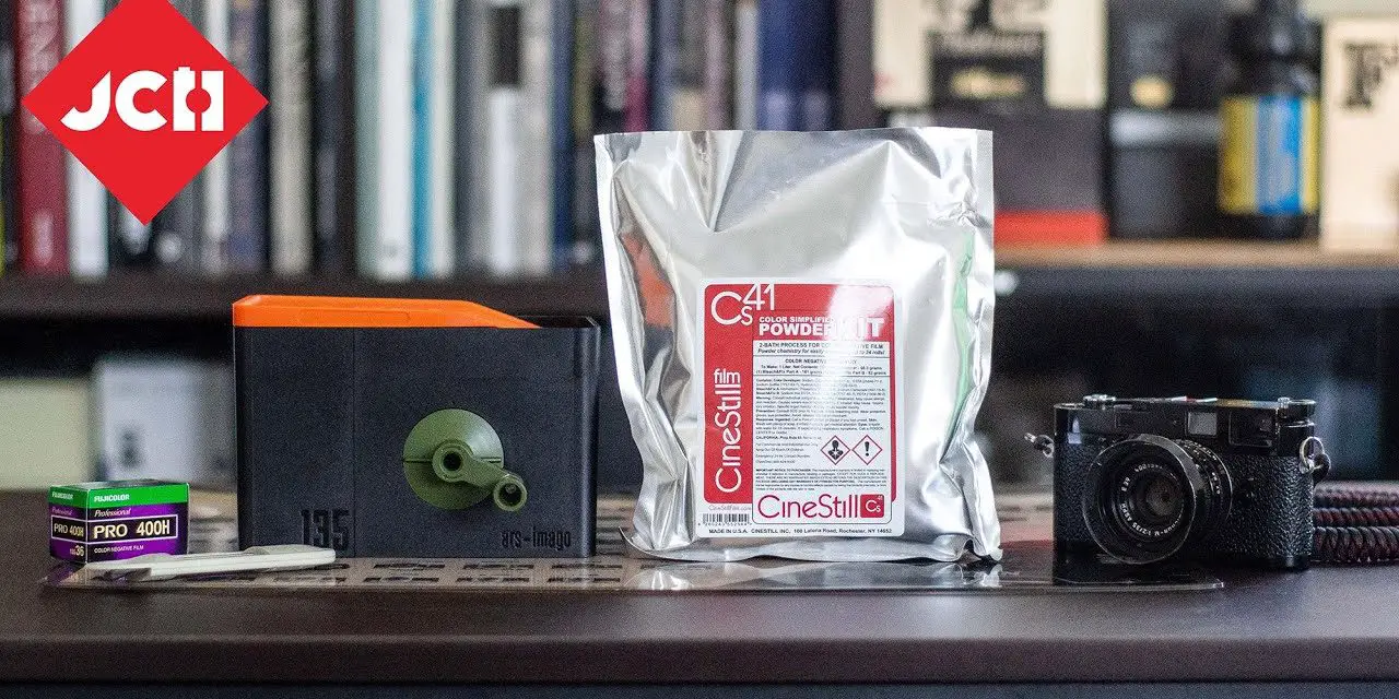 JCH YOUTUBE CHANNEL: Developing color film with CineStill C41 in the new office