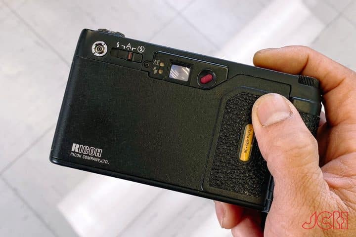 フィルムカメラ Ricoh GR21 with accessories. - フィルムカメラ
