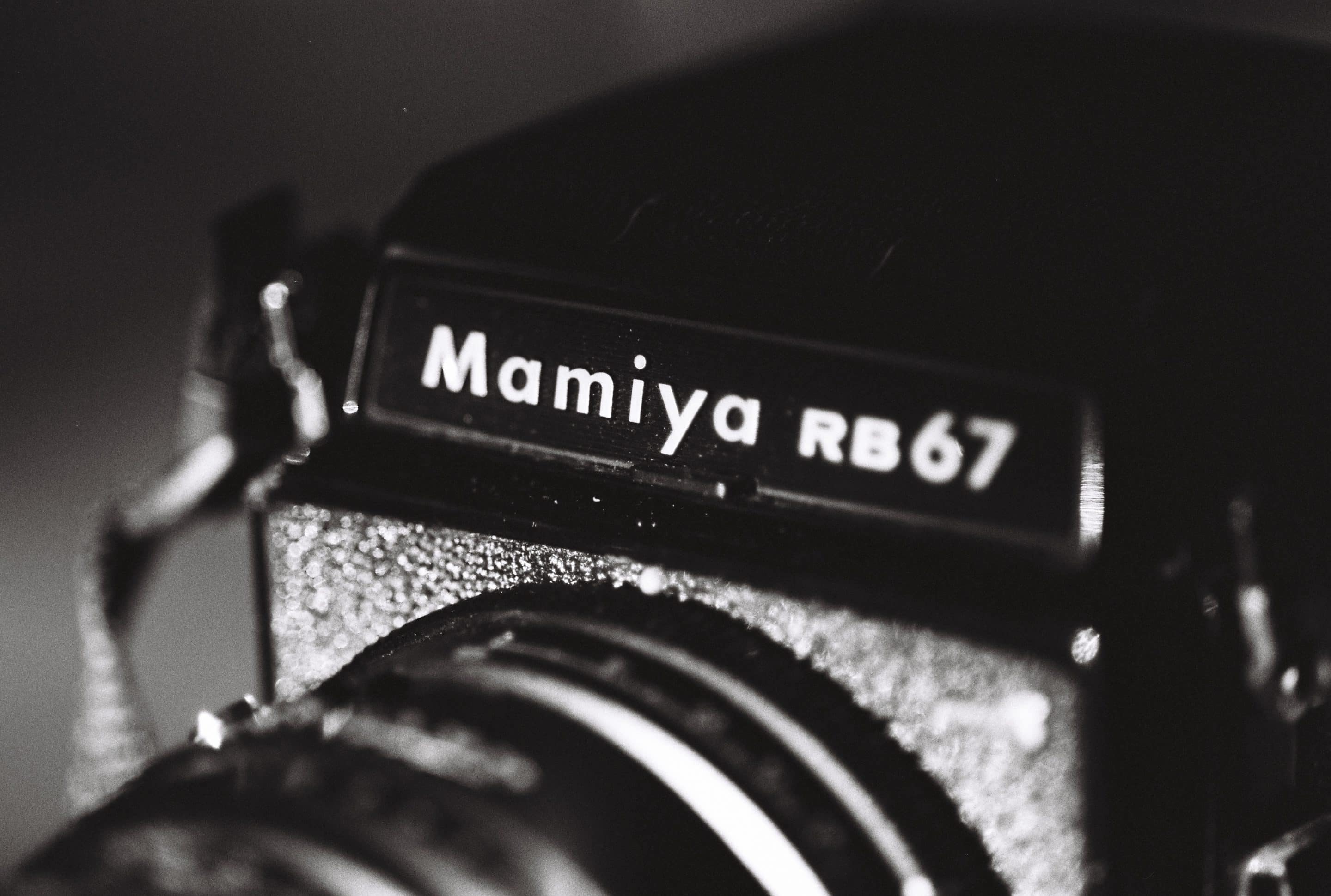 CAMERA GEEKERY: MAMIYA RB67 - Japan Camera Hunter