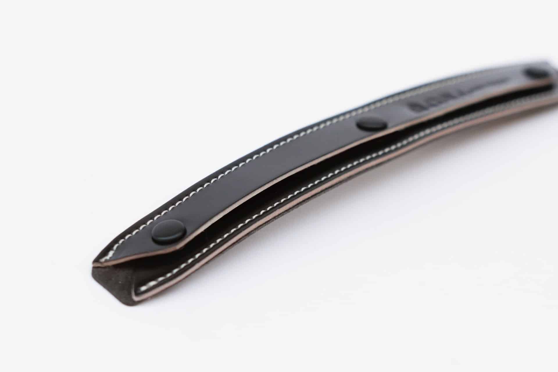 CURA cordovan strap with shoulder pad - Image 4