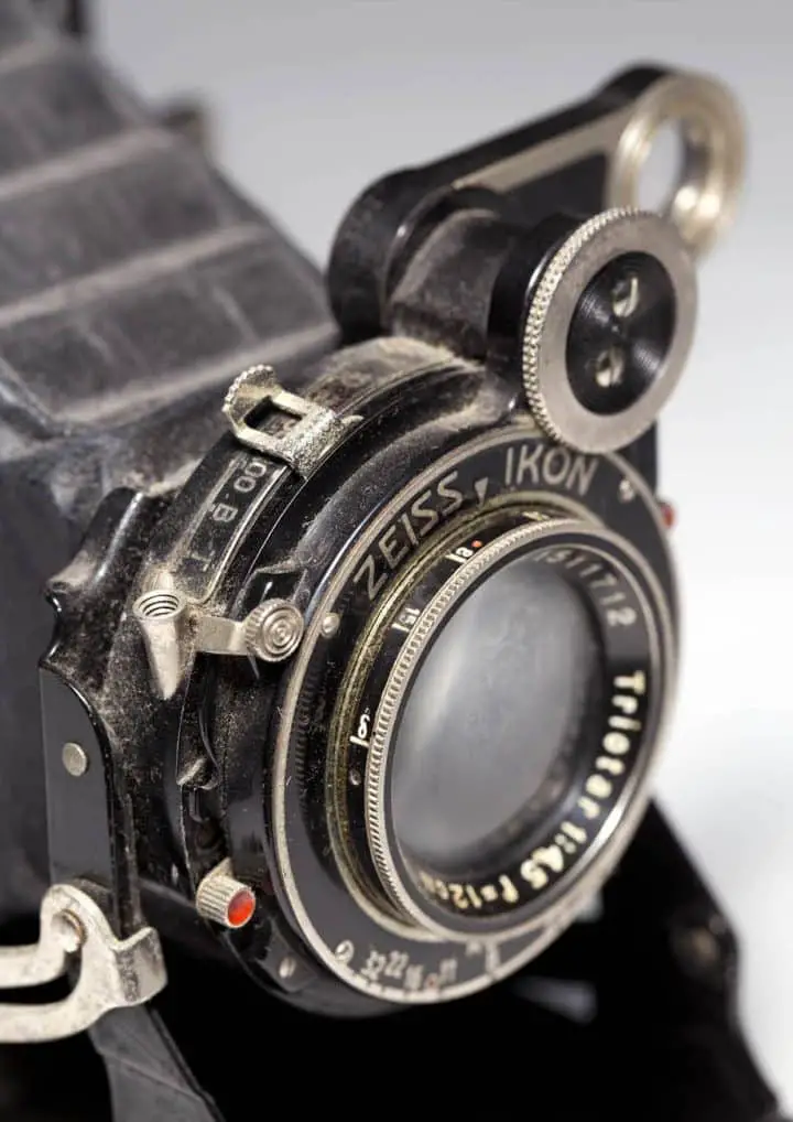 A1350 Zeiss Ikon SUPER IKONIA フィルムカメラ 中判フィルムの6x9フォーマットで撮影したくて… その2 ZEISS