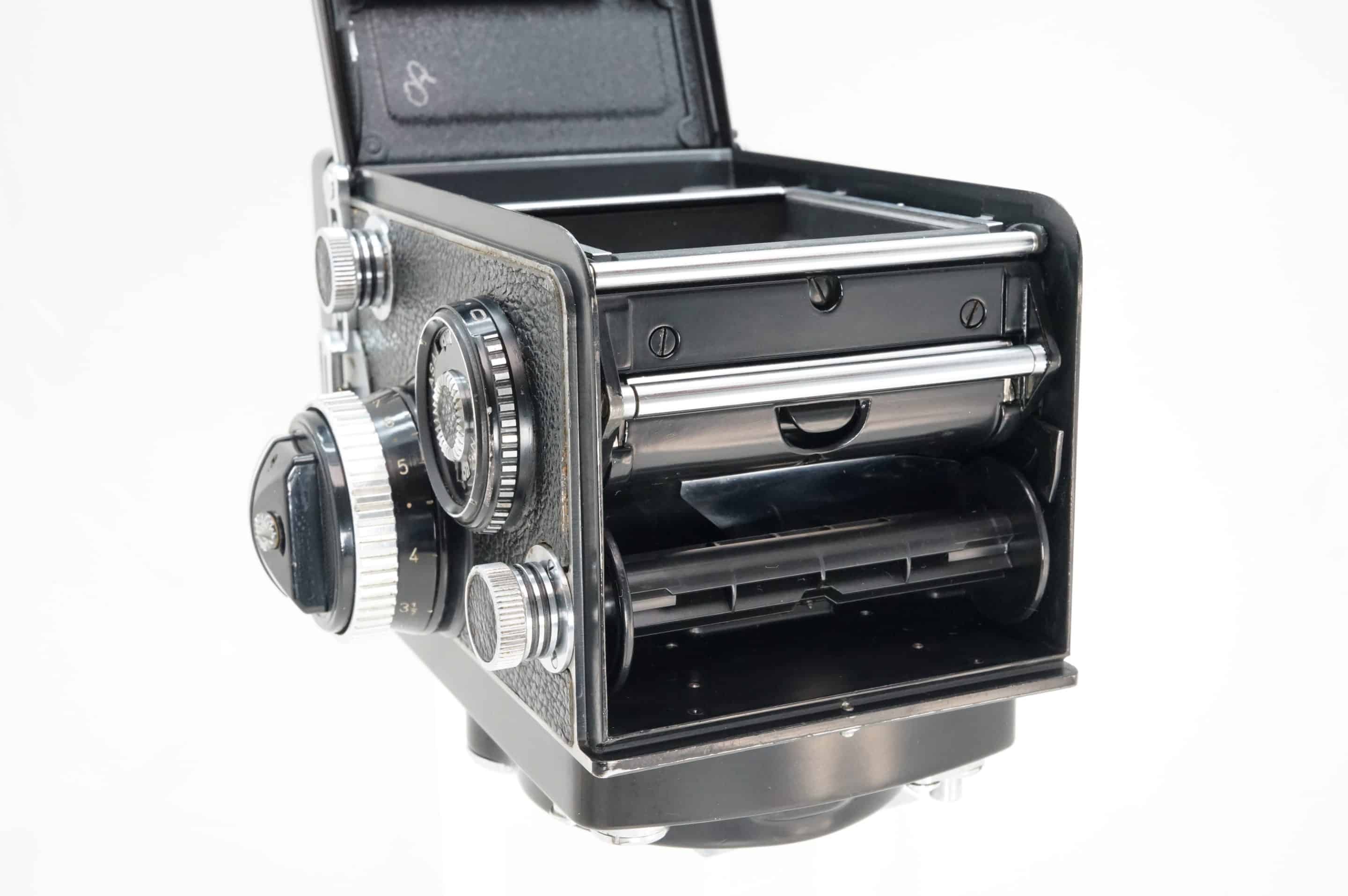Rolleiflex 3.5F Xenotar 75mm f3.5 【CLA'd】 - Image 16