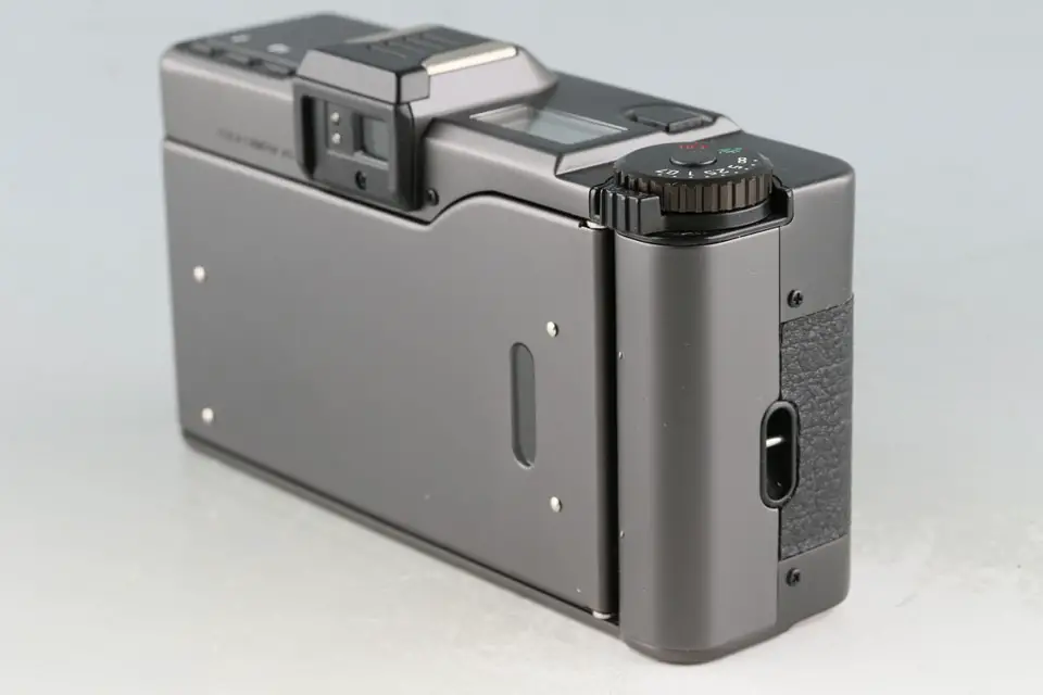 Leica Minilux Zoom Black - Japan Camera Hunter Leica Minilux Zoom Black - Japan Camera Hunter