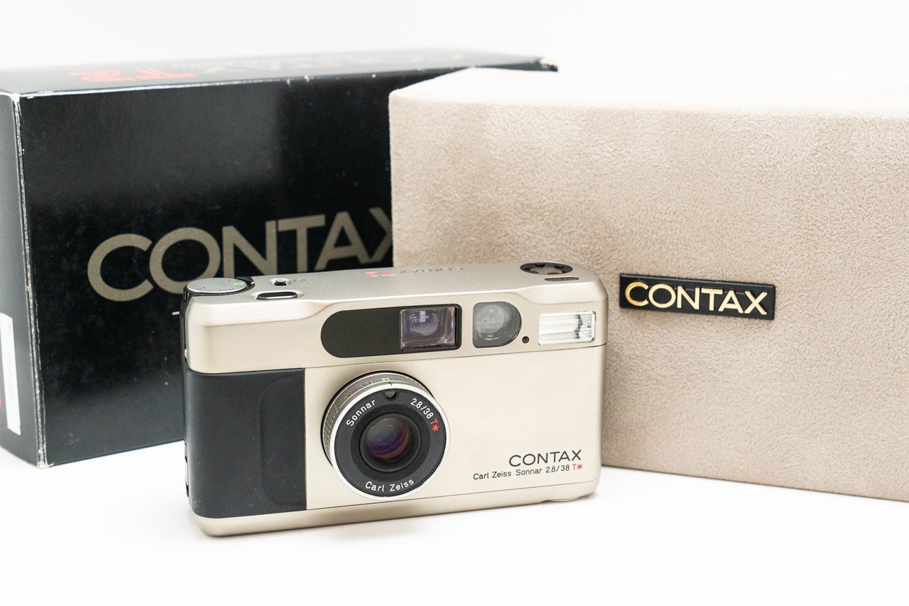 CONTAX T2｜撮りたい瞬間を逃さず、一台で何でも撮れるカメラ