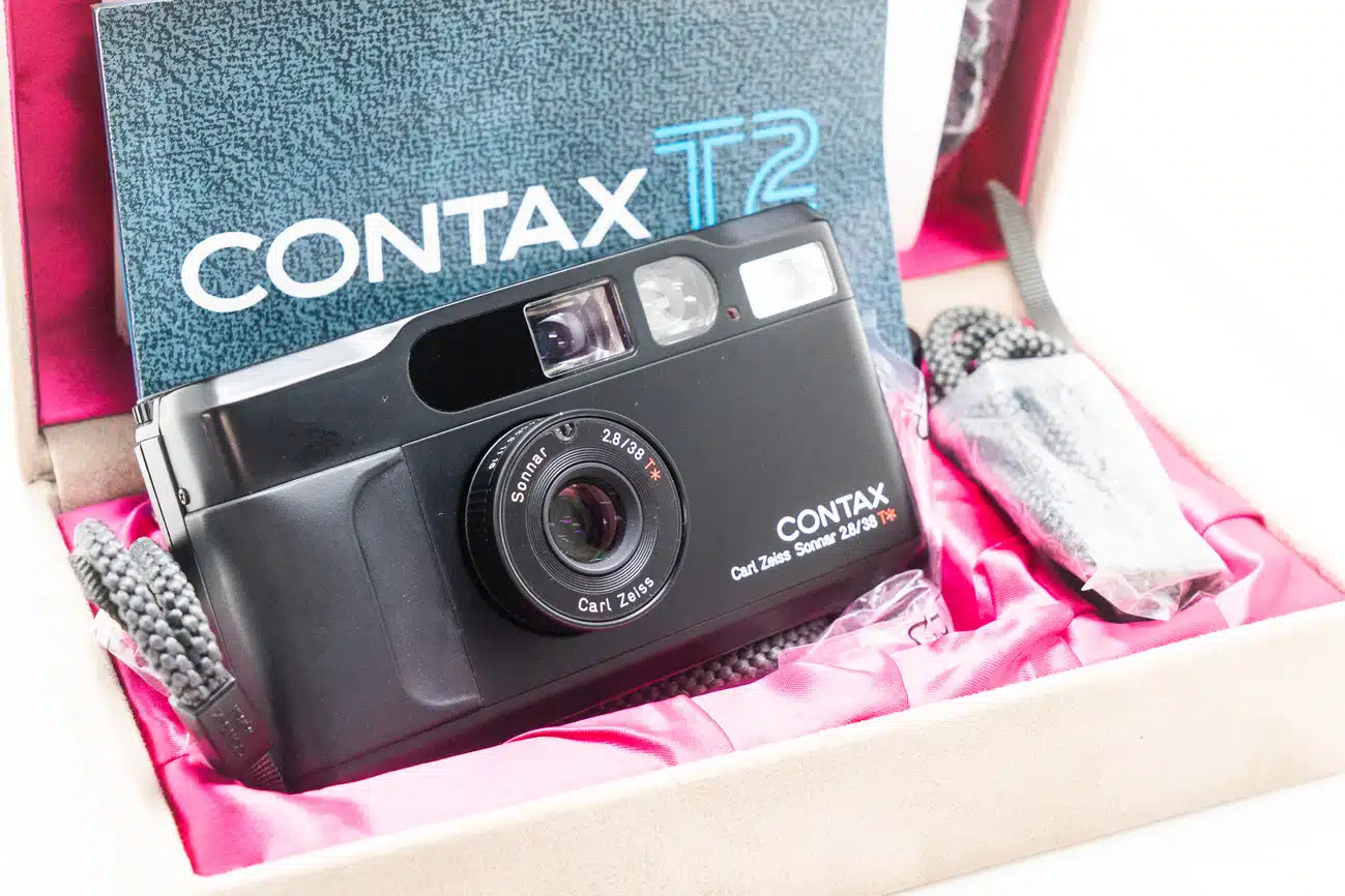 CONTAX T2｜撮りたい瞬間を逃さず、一台で何でも撮れるカメラ