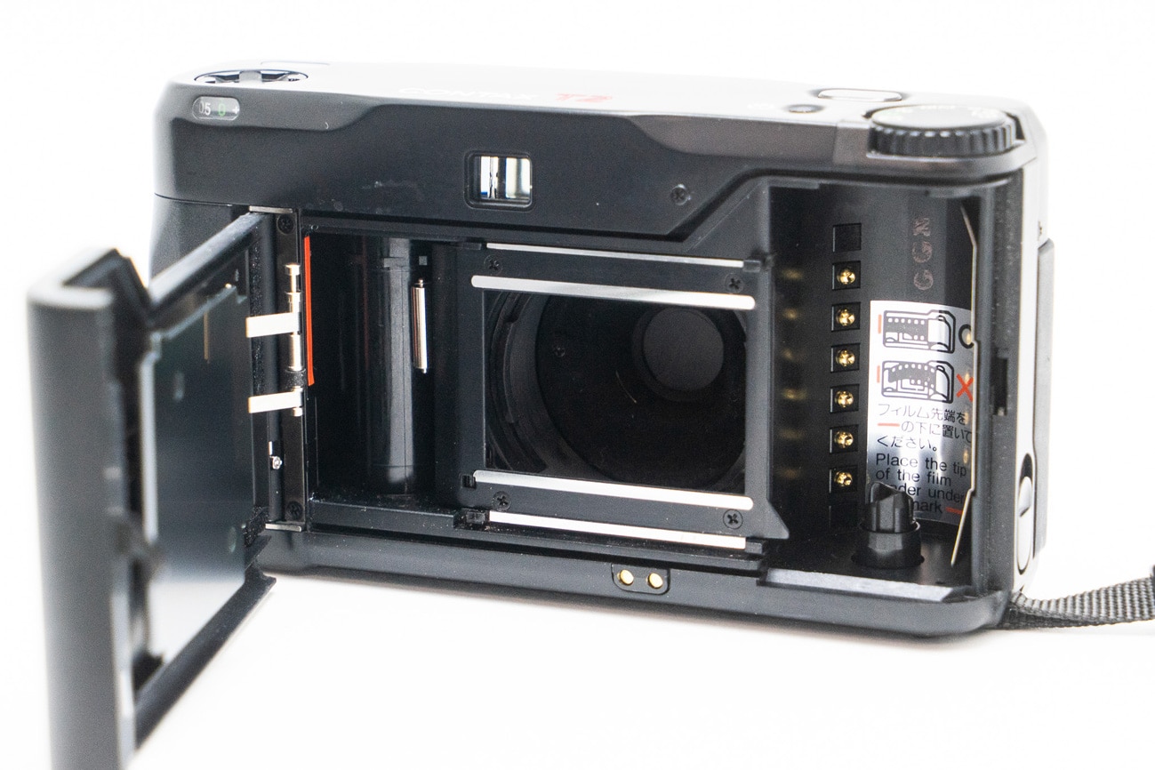 Beauty] Contax T2 film camera T2 kyocera Operation confirmed