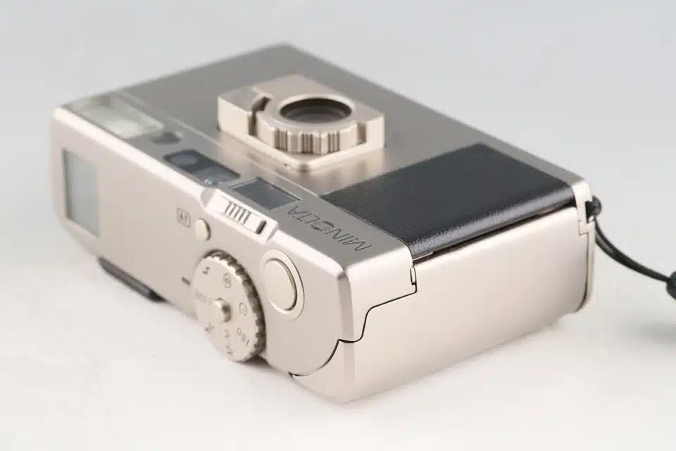 パーティを彩るご馳走や Minolta TC-1 - Japan Camera Hunter フィルムカメラ
