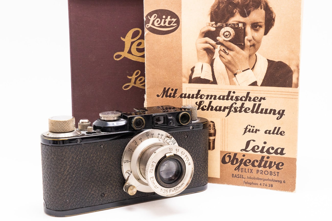 Leica II Black w/5cm Elmar 3.5 Nickel - Image 2