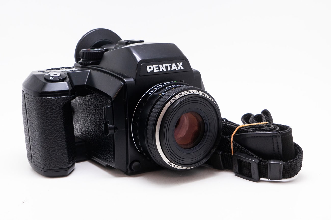 フィルムカメラ PENTAX 645n smc 2.8 75mm Opt MINT] Pentax 645N Film Camera SMC A 75mm f/2.8 Lens From