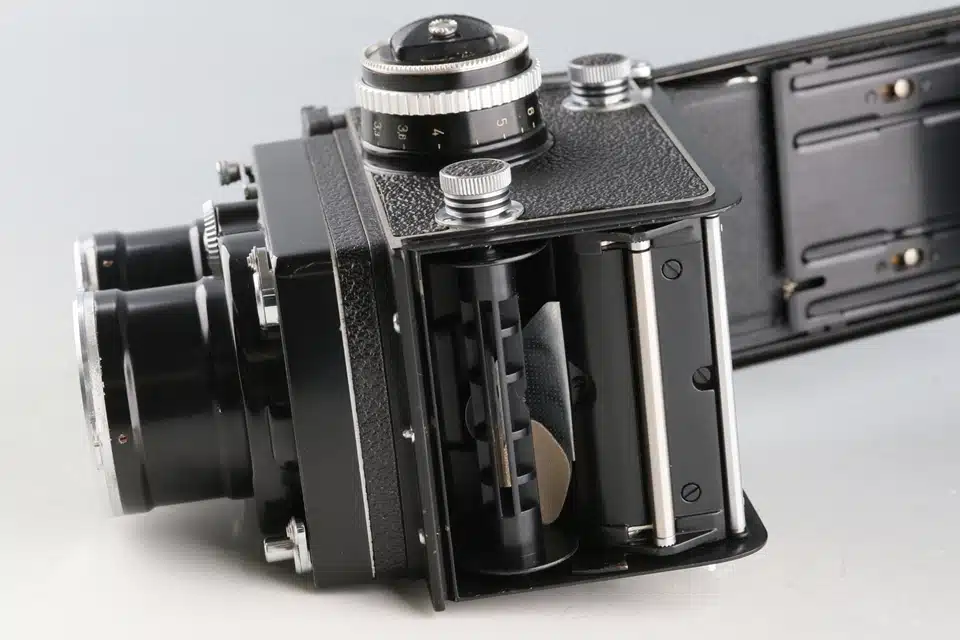 ローライ Rollei ROLLEIFLEX TELE Sonnar 135m Tele Rolleiflex Review - I will not be separated from this