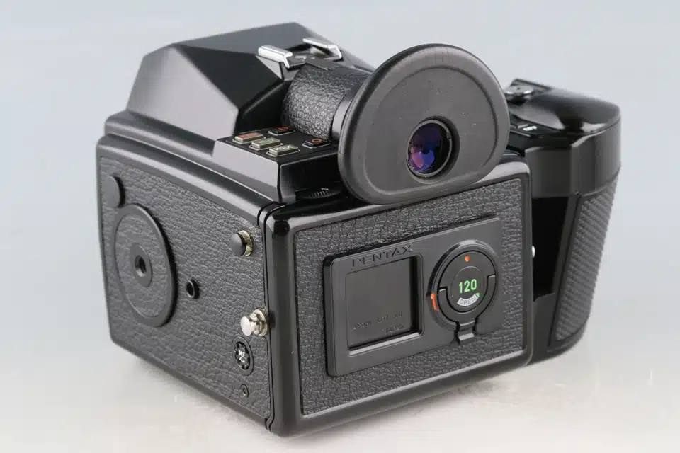 Pentax 645 + SMC Pentax-A 75/2.8 - Japan Camera Hunter