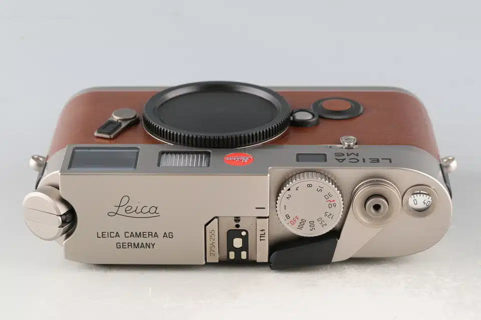 LEICA - ＬＥＩＣＡ　Ｍ６ＴＴＬ　ＪＡＰＡＮ　０．７２ Leica M6 Titanium TTL 0.72 - Japan Camera Hunter