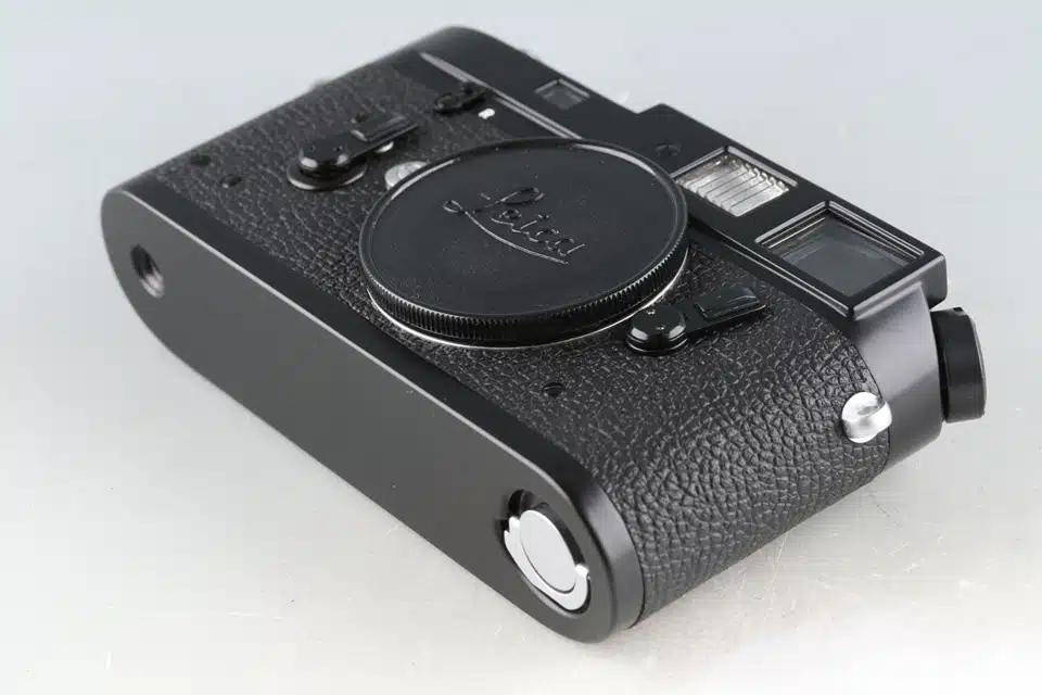 LEICA M4-2 ボディ元箱　取り扱い説明書一式付き　極上美品 LEICA M4-2 フィルムカメラ 元箱 取り扱い説明書一式付き 極上品 Leica