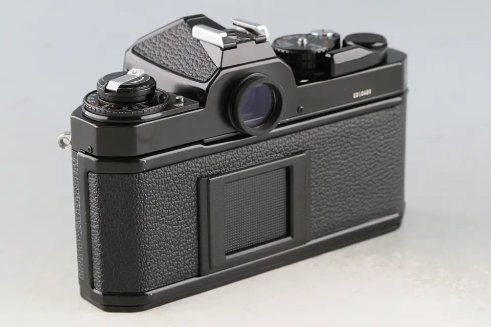 フィルムカメラ Nikon FE2 Black Body Amazon.com : Nikon FE2 film SLR camera with black body; no lens