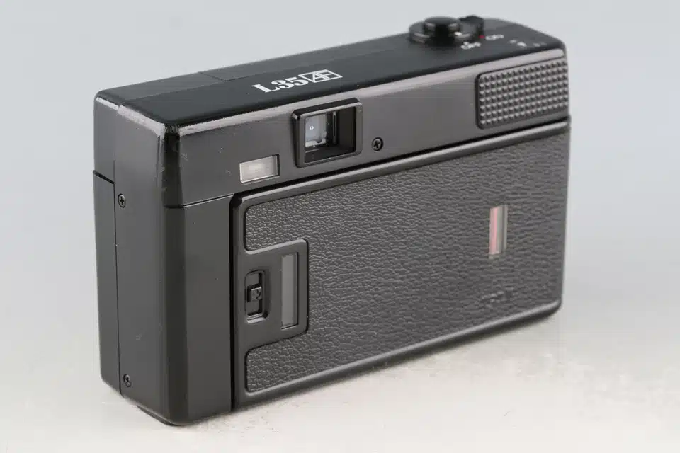 Nikon L35 AF 400 ISO version - Japan Camera Hunter