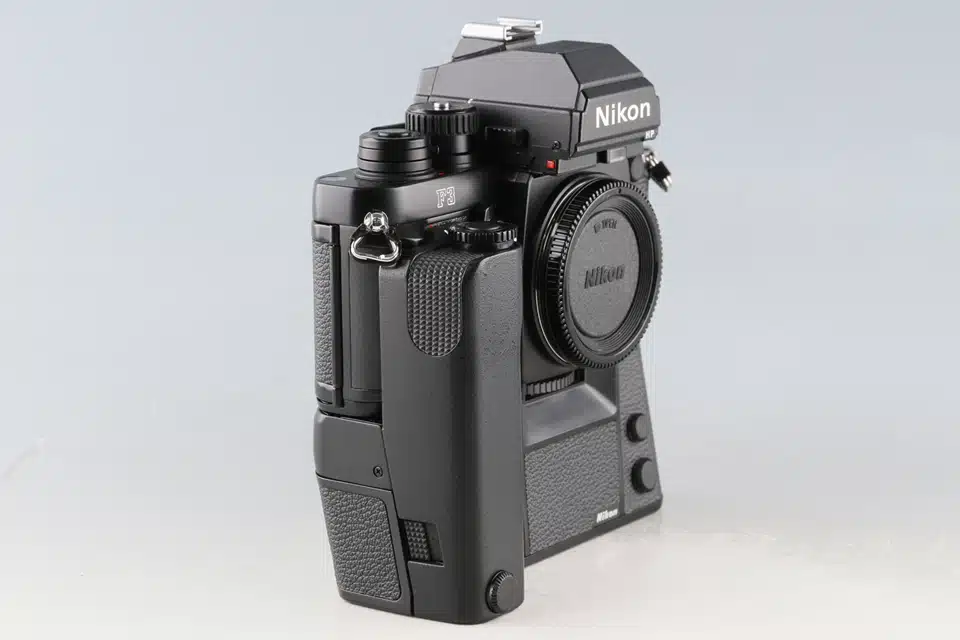 Nikon F3P + MD-4 - Japan Camera Hunter