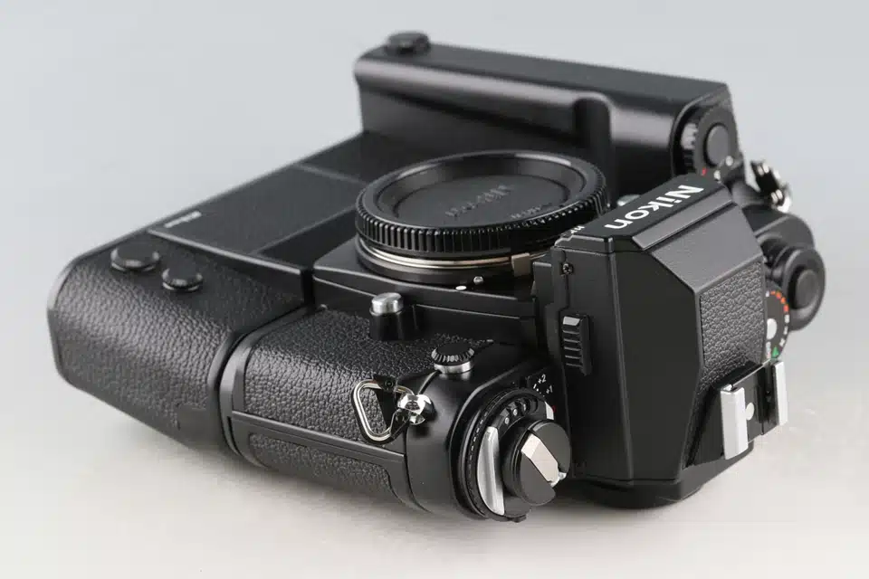 Nikon F3P + MD-4 - Japan Camera Hunter