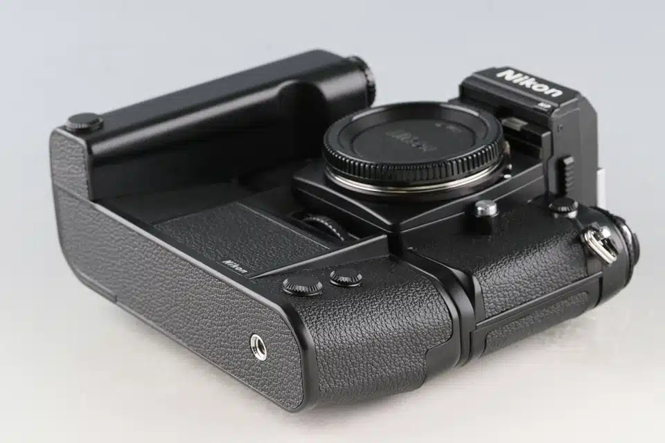 Nikon F3P + MD-4 - Japan Camera Hunter