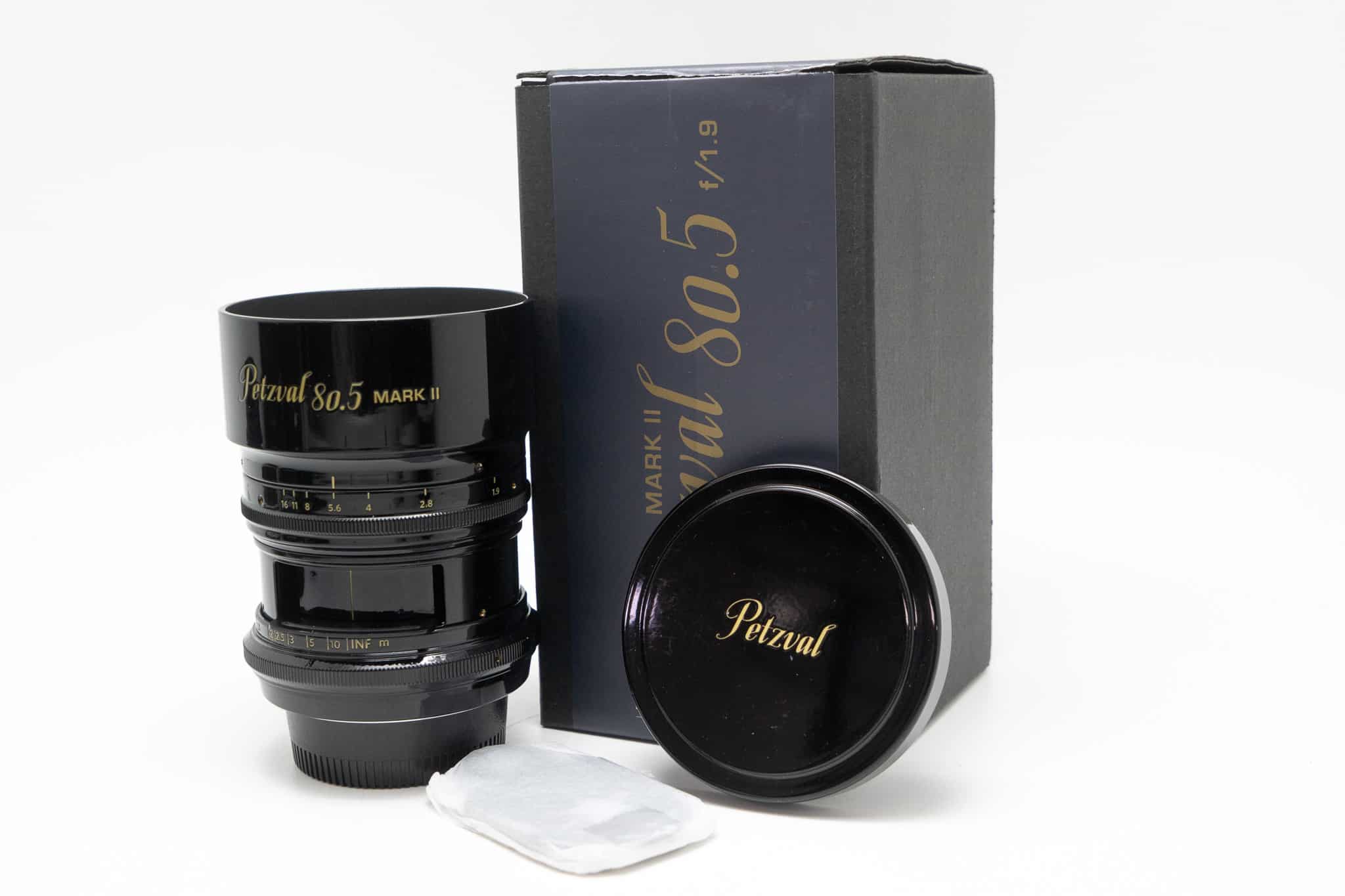 Lomography Petzval Mark II 80.5 f/1.9 Bokeh Control Nikon F