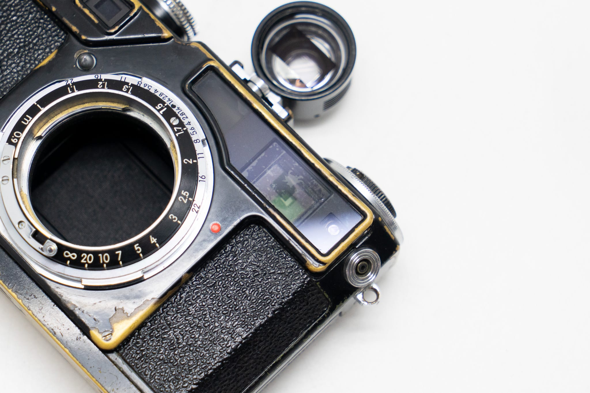 Nikon SP Black Paint w/ 3.5cm 1.8 & Finder - Image 11