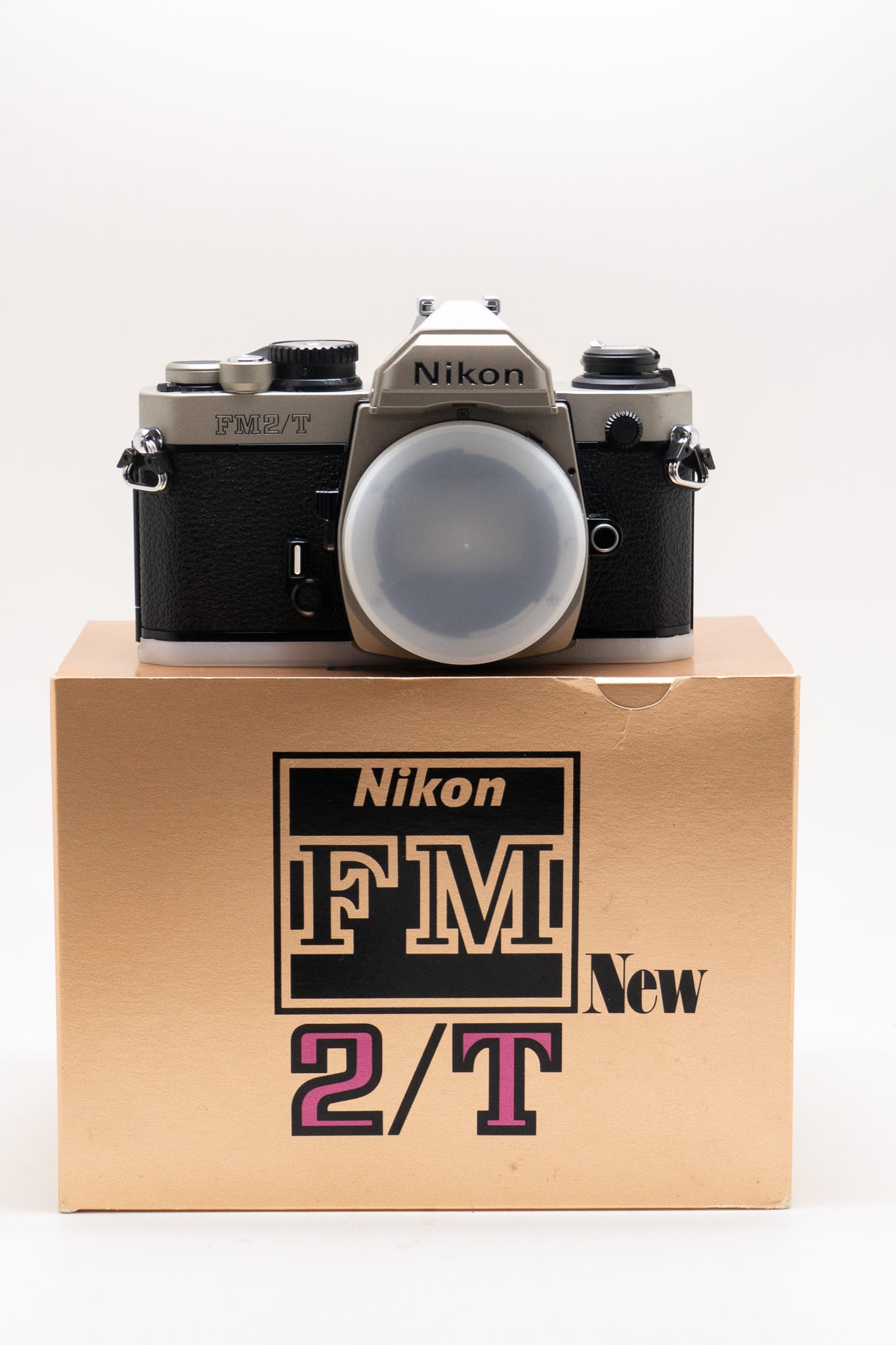 Nikon New FM2/T Boxed - Image 10
