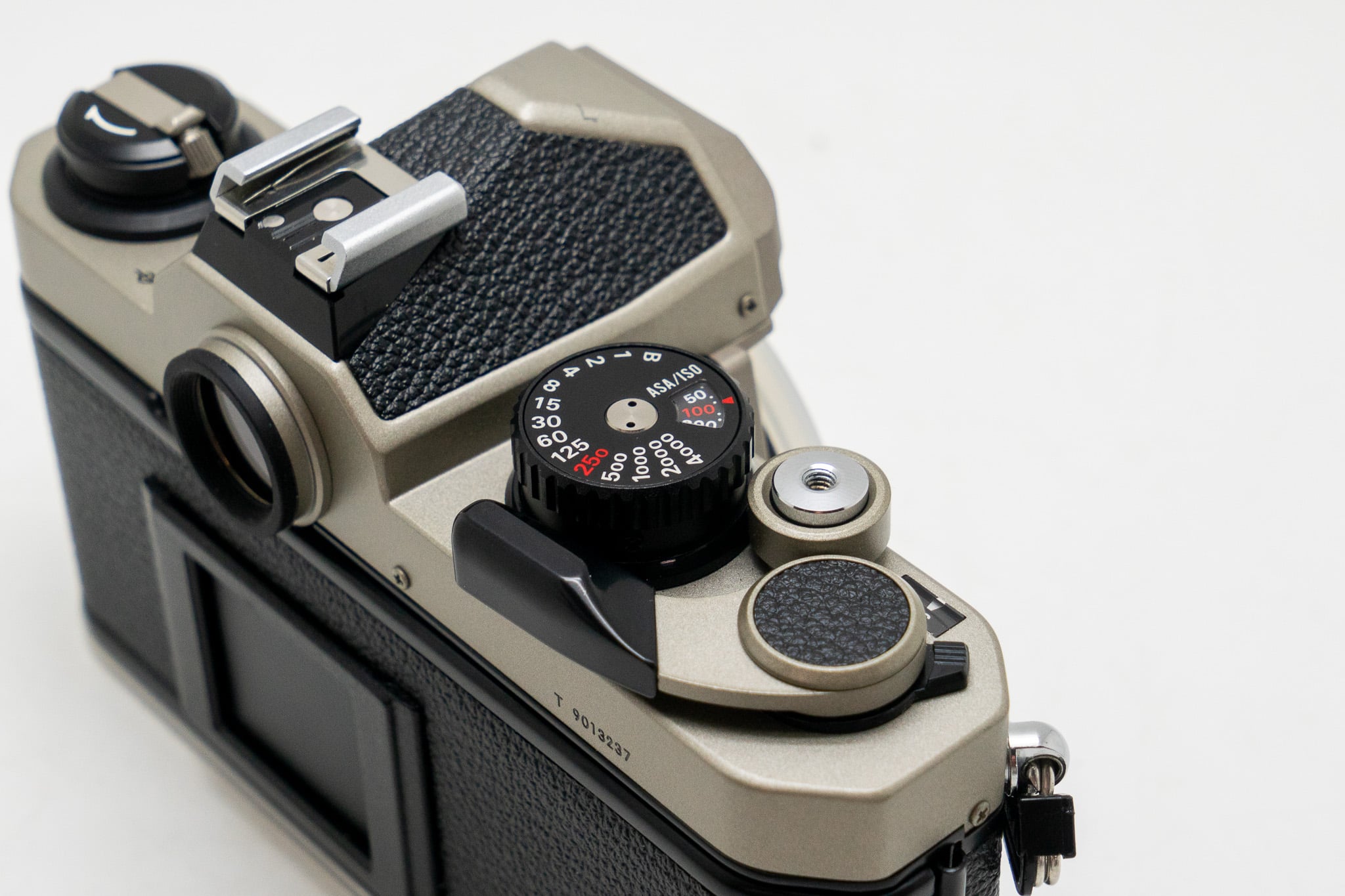 Nikon New FM2/T Boxed - Image 8